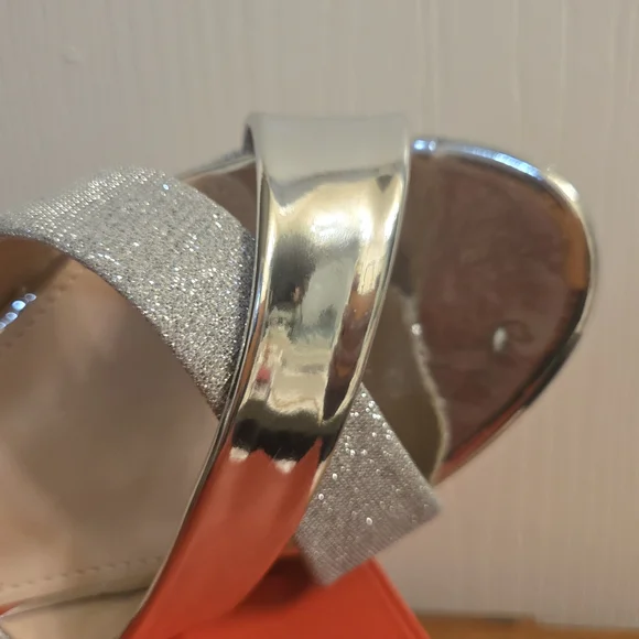 1 Pair Hingswink Silver Sparkly Platform Sandals Chunky Block Heel Size 8.5 - Picture 6 of 16